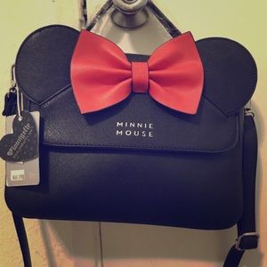 Loungefly Minnie Mouse purse